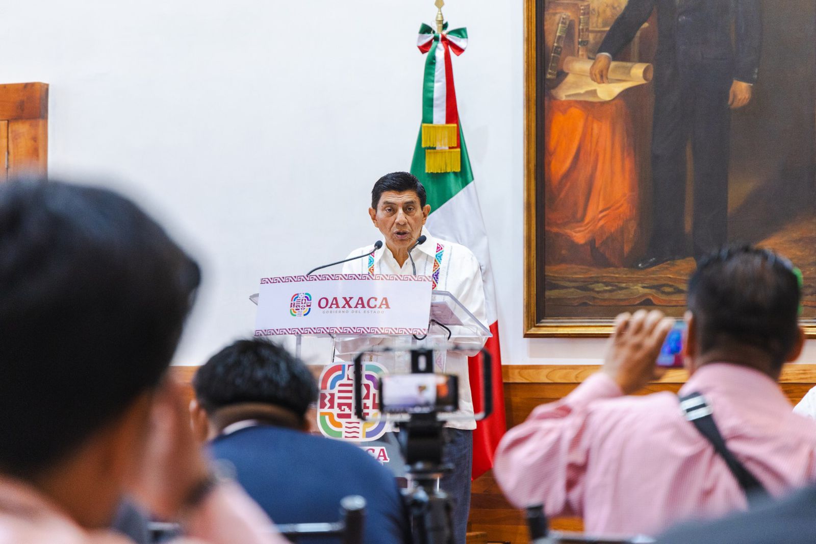 Pedirá Gobernador Salomón Jara investigación por presunta agresión a fotoperiodista