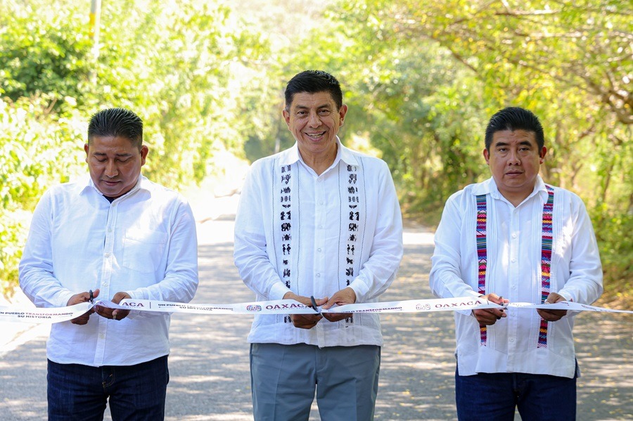 Logra la Primavera Oaxaqueña construcción de camino digno para Huamelula