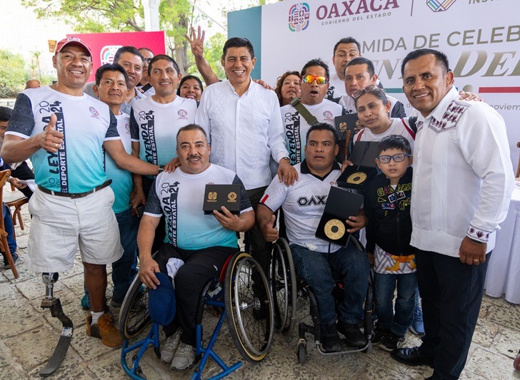 Reconoce Gobierno de Oaxaca a personas deportistas y entrenadoras